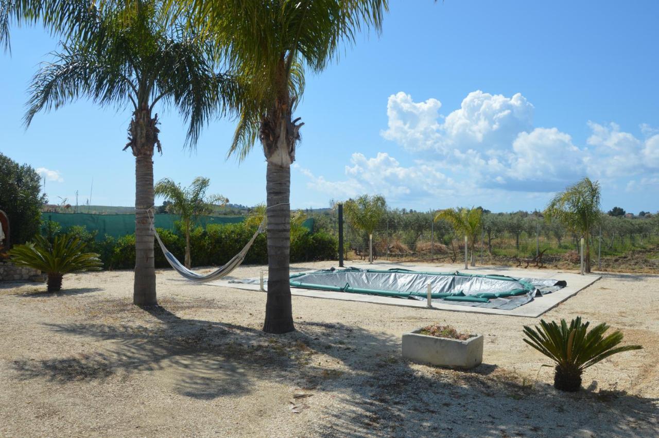 Villa Oasi Menfi Buitenkant foto